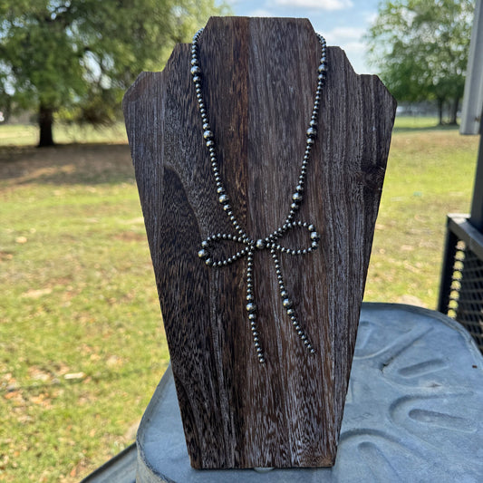 Navajo Pearl Bow Necklace